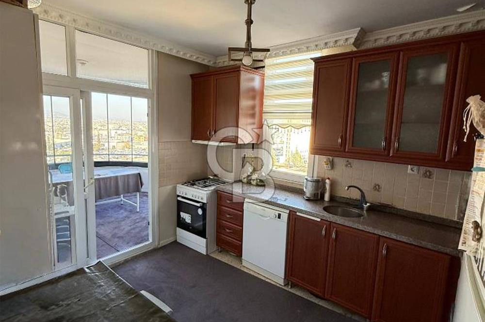 AKDENİZ YENİMAHALLE'DE SATILIK 3+1 DAİRE