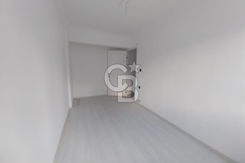 MUSELAND'DAN CADDE ÜZERİ KÖŞE KONUMLU SATILIK 2+1 DAİRE