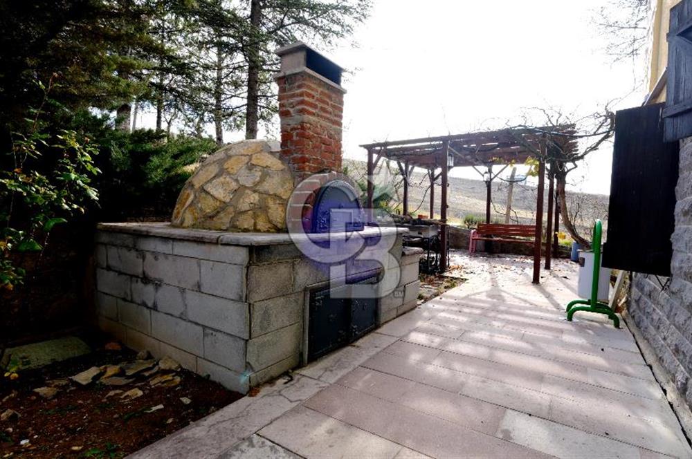 Pursaklar Yeşilyurt'ta Geniş Peyzajlı 3+1 Villa