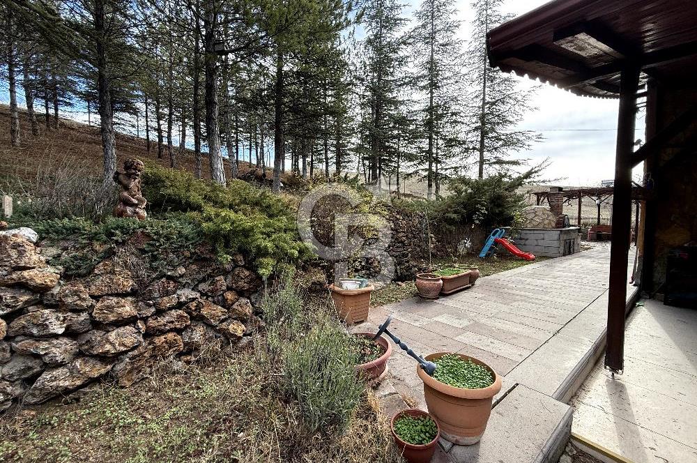 Pursaklar Yeşilyurt'ta Geniş Peyzajlı 3+1 Villa