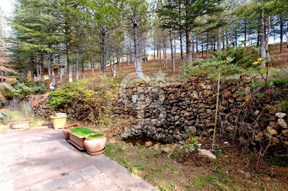 Pursaklar Yeşilyurt'ta Geniş Peyzajlı 3+1 Villa