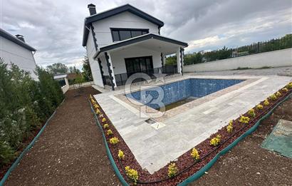 SİRKELİ DE YATIRIMIN ALTIN NOKTASI HAVUZLU SATILIK VİLLA