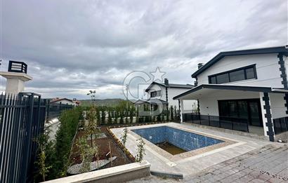 SİRKELİ DE YATIRIMIN ALTIN NOKTASI HAVUZLU SATILIK VİLLA