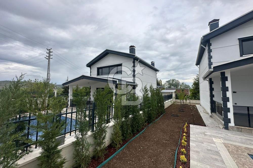 SİRKELİ DE YATIRIMIN ALTIN NOKTASI HAVUZLU SATILIK VİLLA