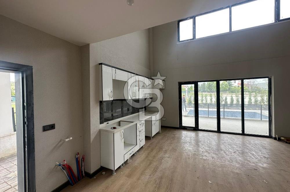 SİRKELİ DE YATIRIMIN ALTIN NOKTASI HAVUZLU SATILIK VİLLA