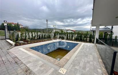 SİRKELİ DE YATIRIMIN ALTIN NOKTASI HAVUZLU SATILIK VİLLA