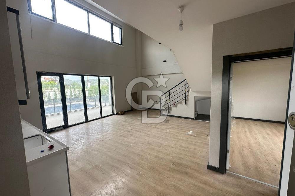 SİRKELİ DE YATIRIMIN ALTIN NOKTASI HAVUZLU SATILIK VİLLA