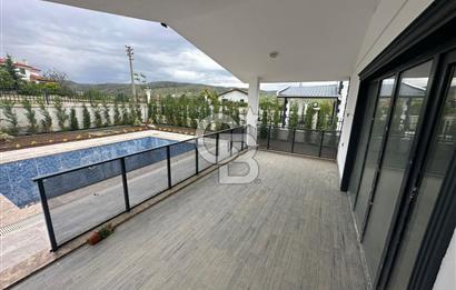 SİRKELİ DE YATIRIMIN ALTIN NOKTASI HAVUZLU SATILIK VİLLA