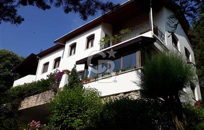 Sapanca Mahmudiye'de Eşyalı, Eşsiz Manzaralı Villa