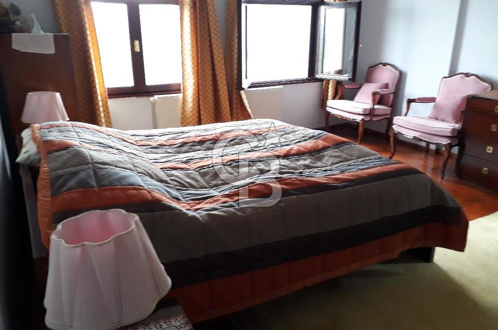 Sapanca Mahmudiye'de Eşyalı, Eşsiz Manzaralı Villa