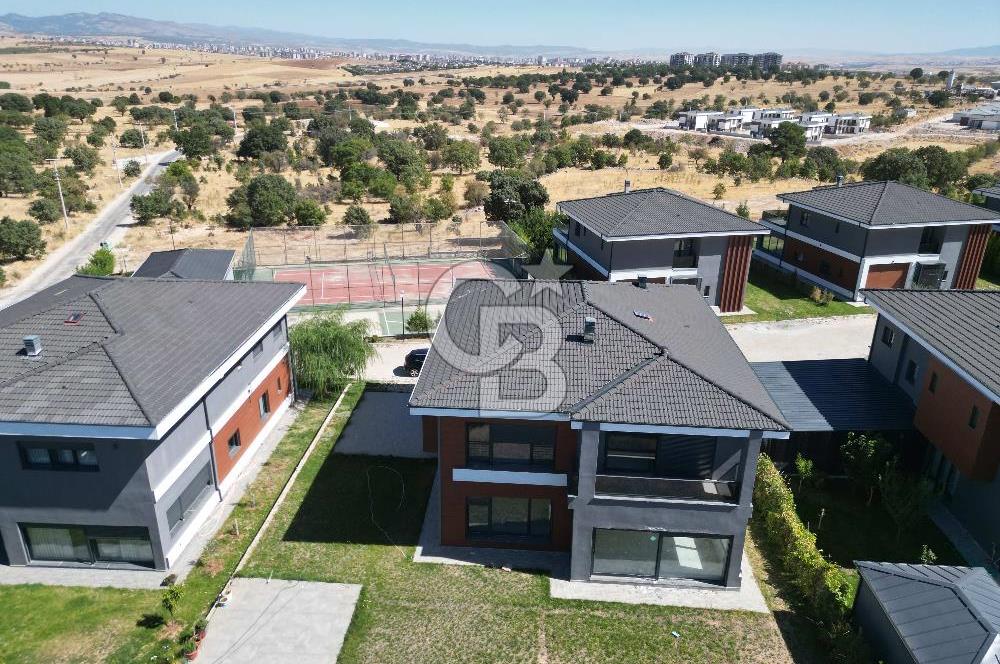 CB OPİA'DAN ''SİTE İÇERSİNDE AYRICALIKLI YAPISIYLA VİLLA FIRSATI