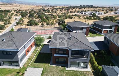 CB OPİA'DAN ''SİTE İÇERSİNDE AYRICALIKLI YAPISIYLA VİLLA FIRSATI