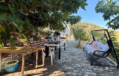 Güzelbahçe'de Satılık Prefabrik Doğa İçerisinde Dağ Evi