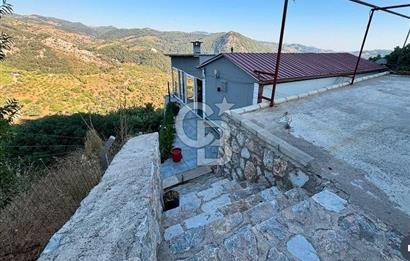 Güzelbahçe'de Satılık Prefabrik Doğa İçerisinde Dağ Evi