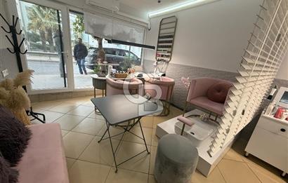 Üçkuyular Fahrettin Altay’da Tadilatlı 45 m² Kiralık Dükkan