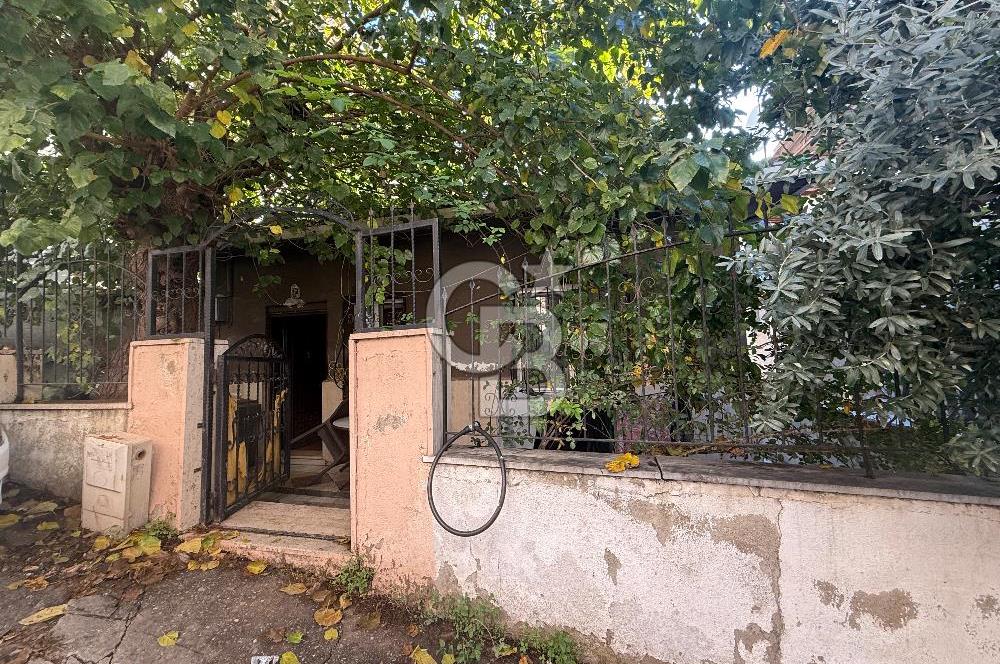 Bornova Kızılay mah Satılık  2+1 Müstakil  Ev 