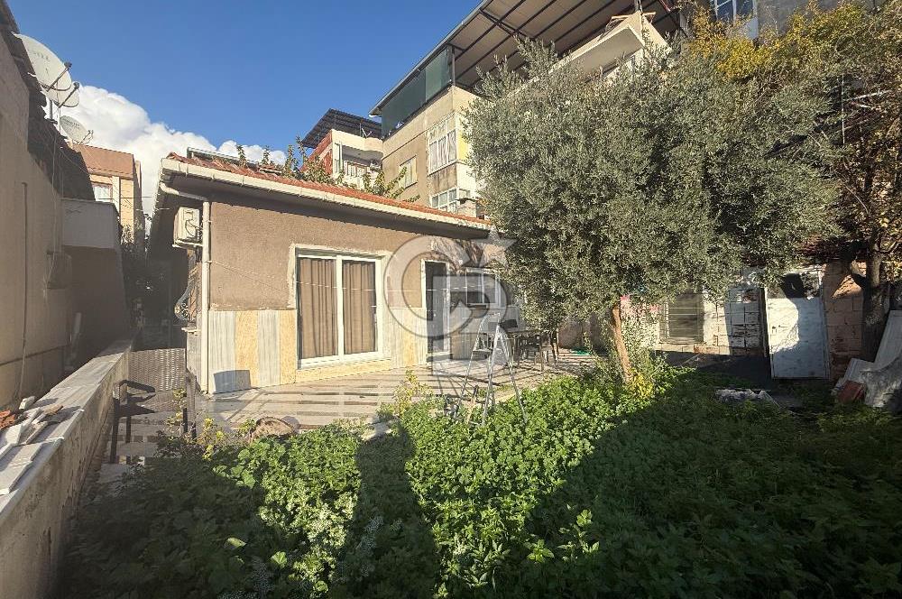 Bornova Kızılay mah Satılık  2+1 Müstakil  Ev 