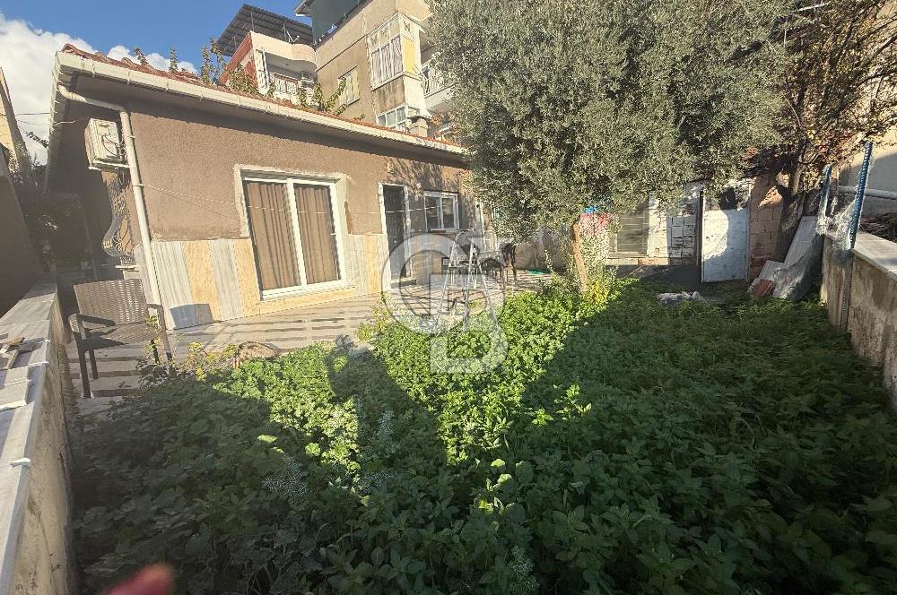 Bornova Kızılay mah Satılık  2+1 Müstakil  Ev 