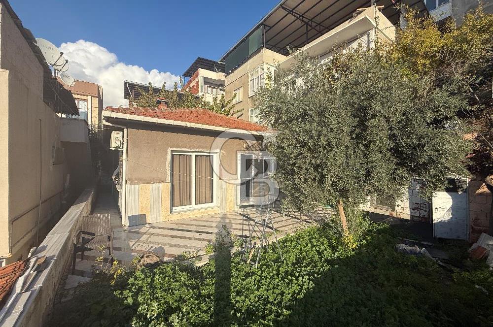 Bornova Kızılay mah Satılık  2+1 Müstakil  Ev 