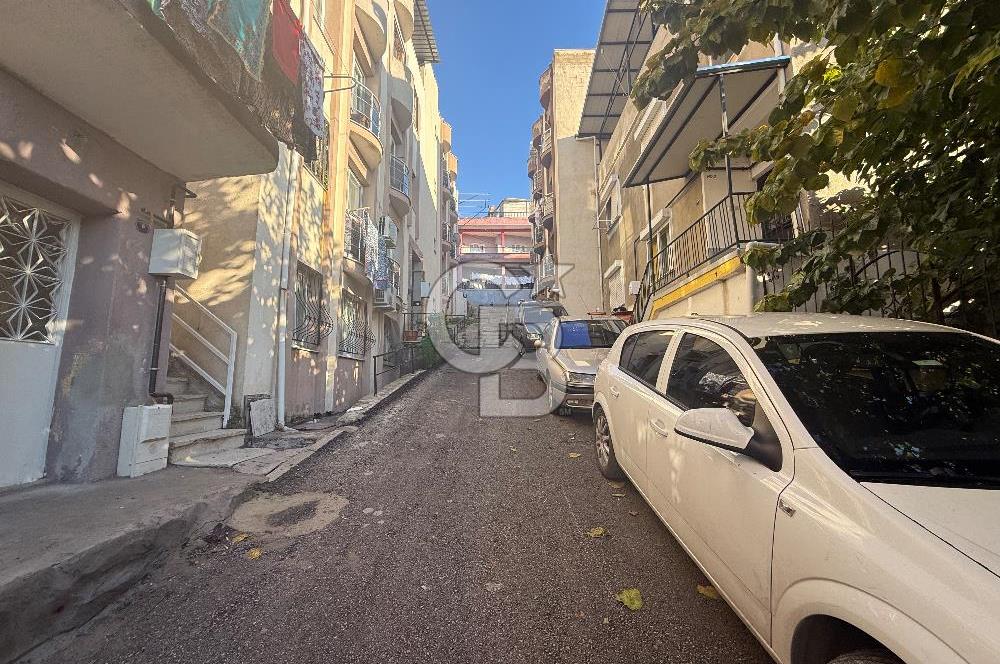 Bornova Kızılay mah Satılık  2+1 Müstakil  Ev 