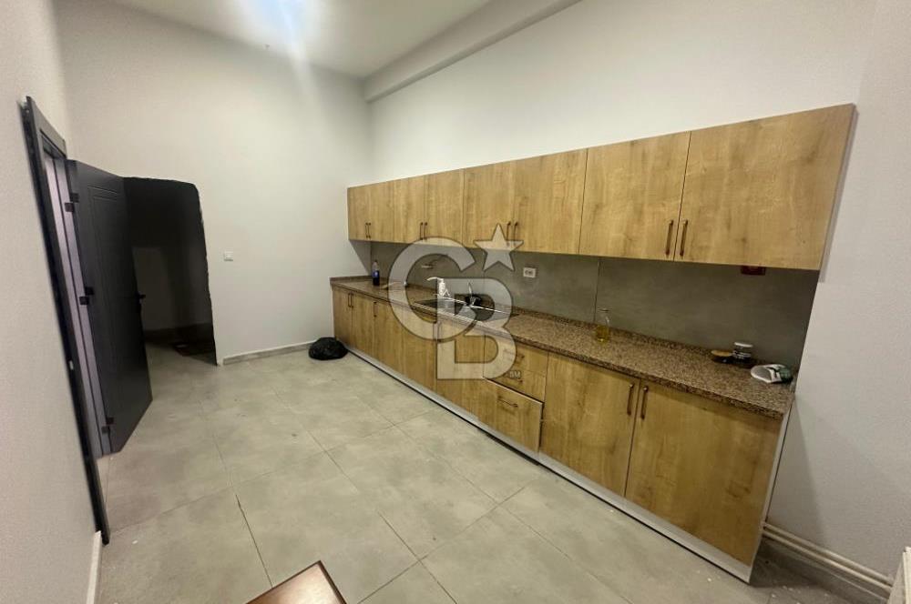 AUTOZONE ANADOLU BLV. CEPHE TABELA DEĞERİ YÜKSEK KİRALIK DÜKKAN