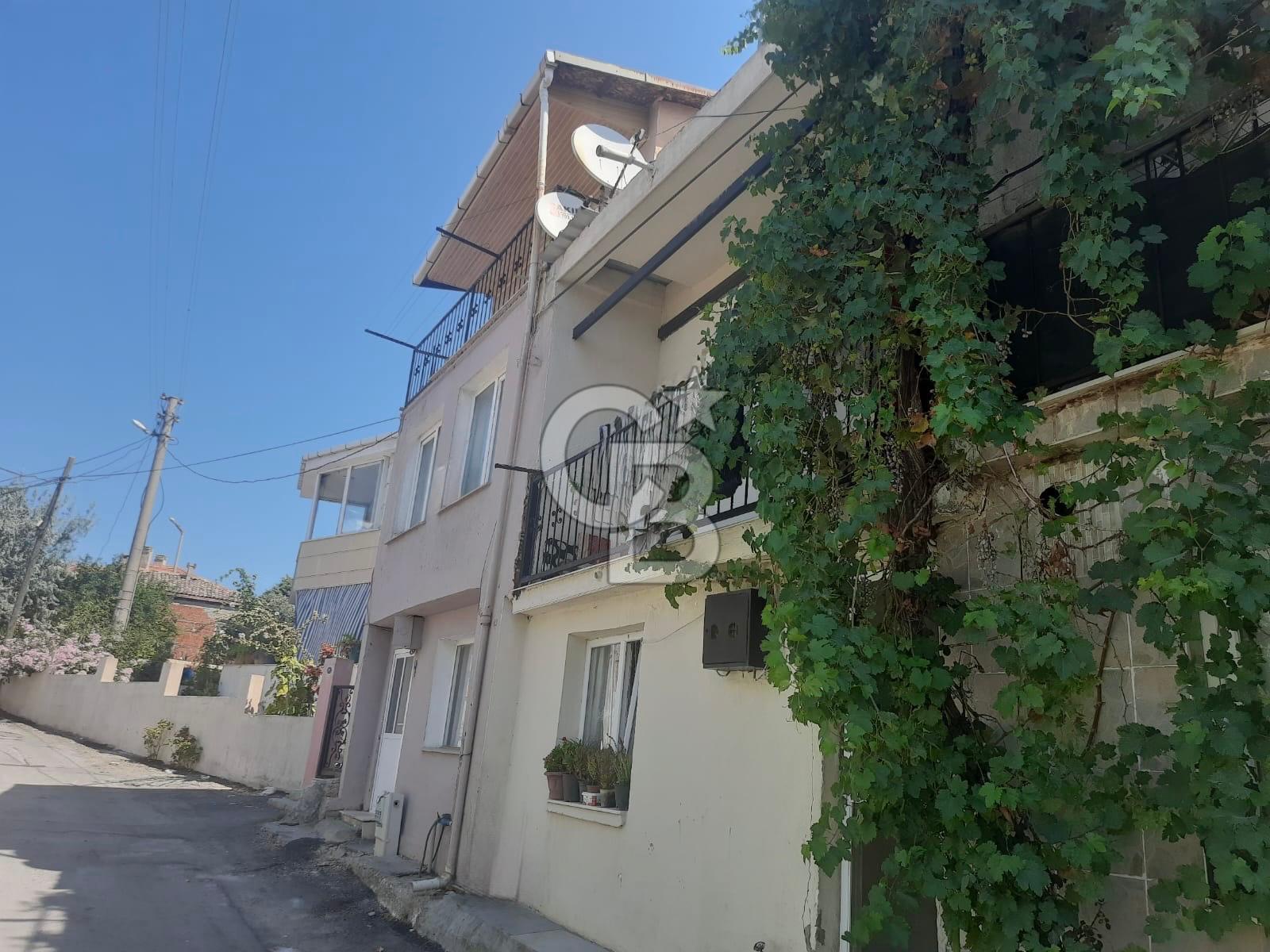 URLA ALTINTAŞTA SATILIK TRIBLEKS EV