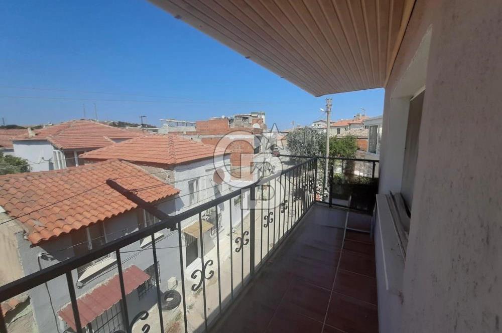 URLA ALTINTAŞTA SATILIK TRIBLEKS EV