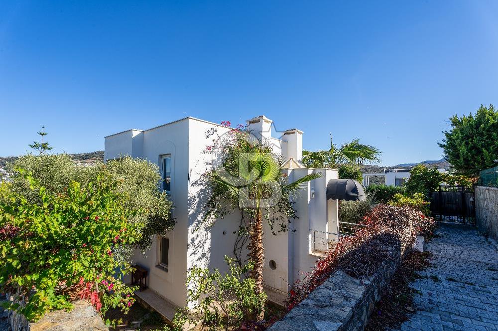 FARİLYA DEĞİRMENTEPE SİTESİN'DE MÜSTAKİL VİLLA