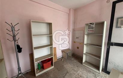 KEMERALTI ZÜMRÜTHAN İŞ HANIN'DA KİRALIK OFİS