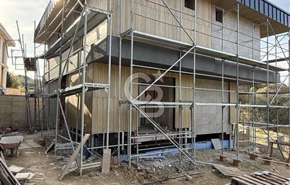 BEYKOZ ÇAVUŞBAŞINDA 6+2 SATILIK VİLLA