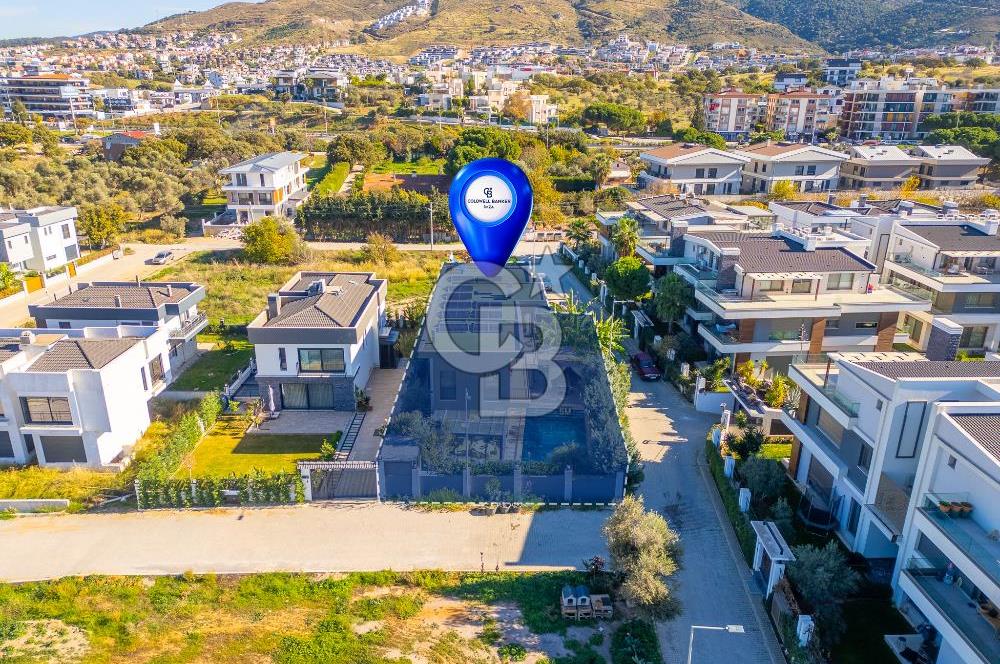 GÜZELBAHÇE YELKİ'DE SATILIK LÜKS VİLLA