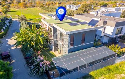 GÜZELBAHÇE YELKİ'DE SATILIK LÜKS VİLLA