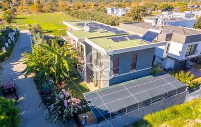 GÜZELBAHÇE YELKİ'DE SATILIK LÜKS VİLLA