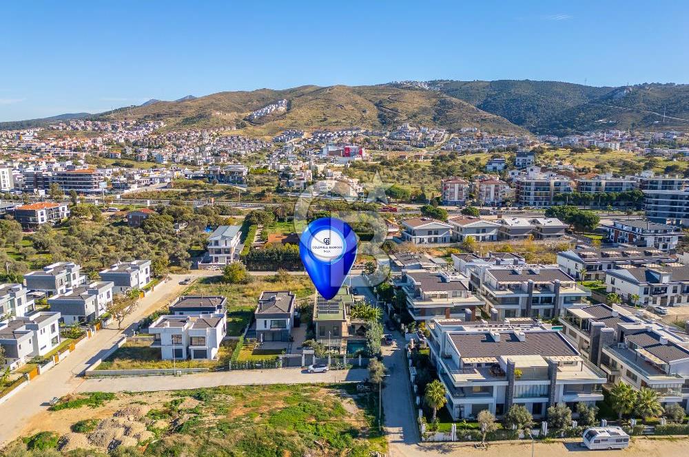 GÜZELBAHÇE YELKİ'DE SATILIK LÜKS VİLLA