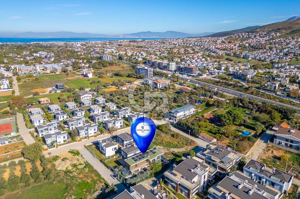 GÜZELBAHÇE YELKİ'DE SATILIK LÜKS VİLLA