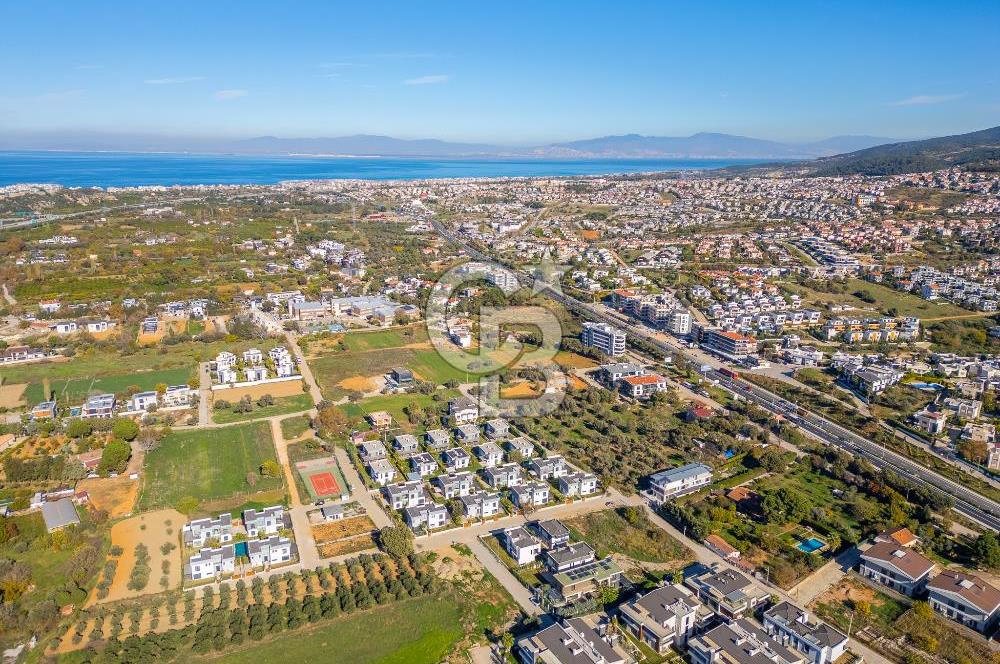 GÜZELBAHÇE YELKİ'DE SATILIK LÜKS VİLLA