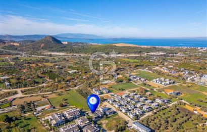 GÜZELBAHÇE YELKİ'DE SATILIK LÜKS VİLLA