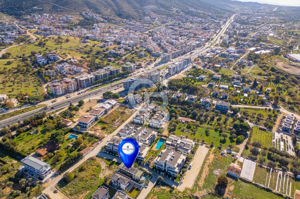 GÜZELBAHÇE YELKİ'DE SATILIK LÜKS VİLLA