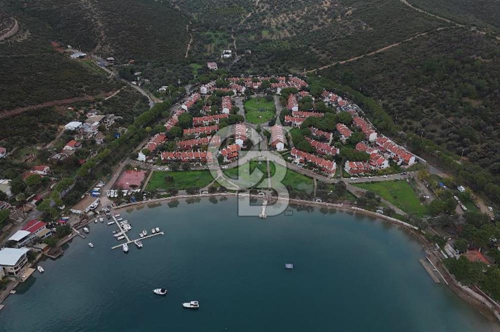 URLA BALIKLIOVA YUVAKENT SİTESİNDE 3+1 SATILIK VİLLA