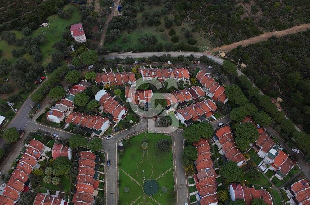 URLA BALIKLIOVA YUVAKENT SİTESİNDE 3+1 SATILIK VİLLA