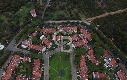 URLA BALIKLIOVA YUVAKENT SİTESİNDE 3+1 SATILIK VİLLA