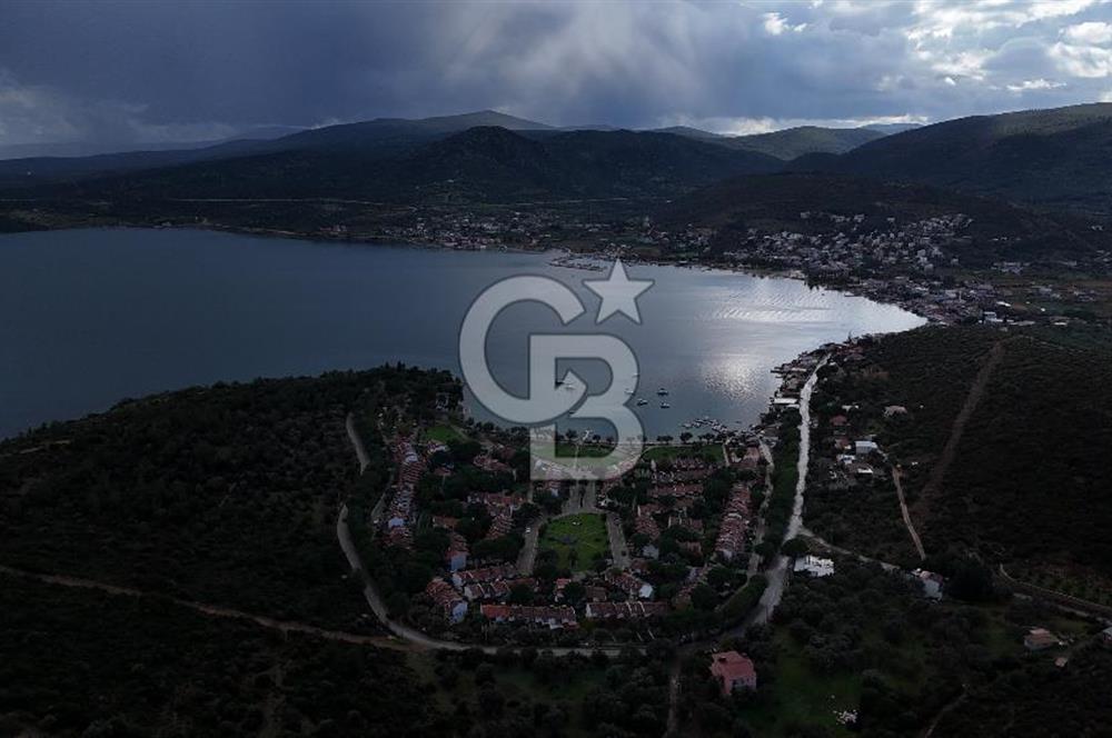 URLA BALIKLIOVA YUVAKENT SİTESİNDE 3+1 SATILIK VİLLA