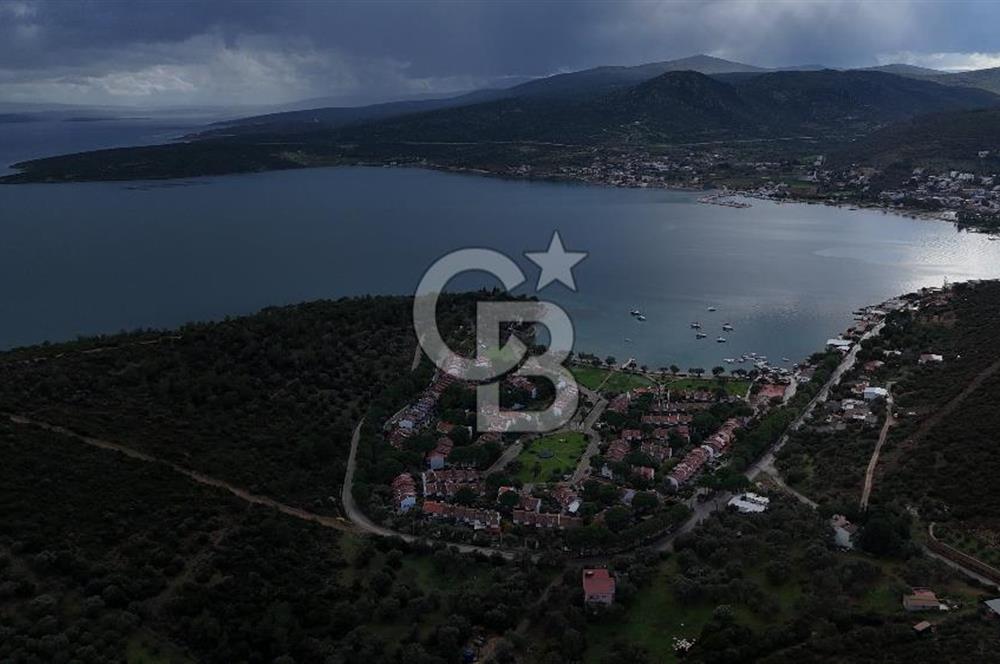 URLA BALIKLIOVA YUVAKENT SİTESİNDE 3+1 SATILIK VİLLA