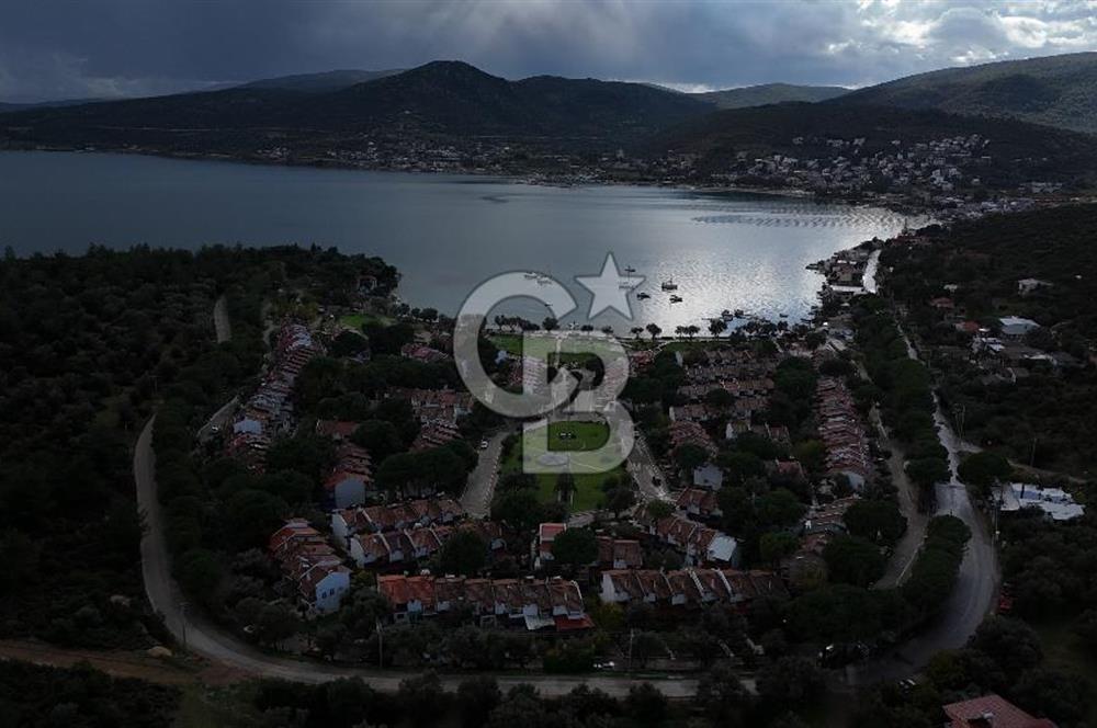 URLA BALIKLIOVA YUVAKENT SİTESİNDE 3+1 SATILIK VİLLA