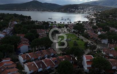 URLA BALIKLIOVA YUVAKENT SİTESİNDE 3+1 SATILIK VİLLA