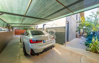 GÜZELBAHÇE YELKİ'DE SATILIK LÜKS VİLLA