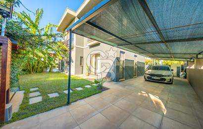 GÜZELBAHÇE YELKİ'DE SATILIK LÜKS VİLLA