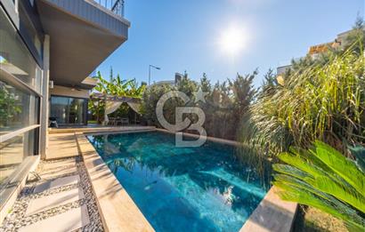 GÜZELBAHÇE YELKİ'DE SATILIK LÜKS VİLLA