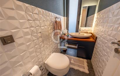 GÜZELBAHÇE YELKİ'DE SATILIK LÜKS VİLLA