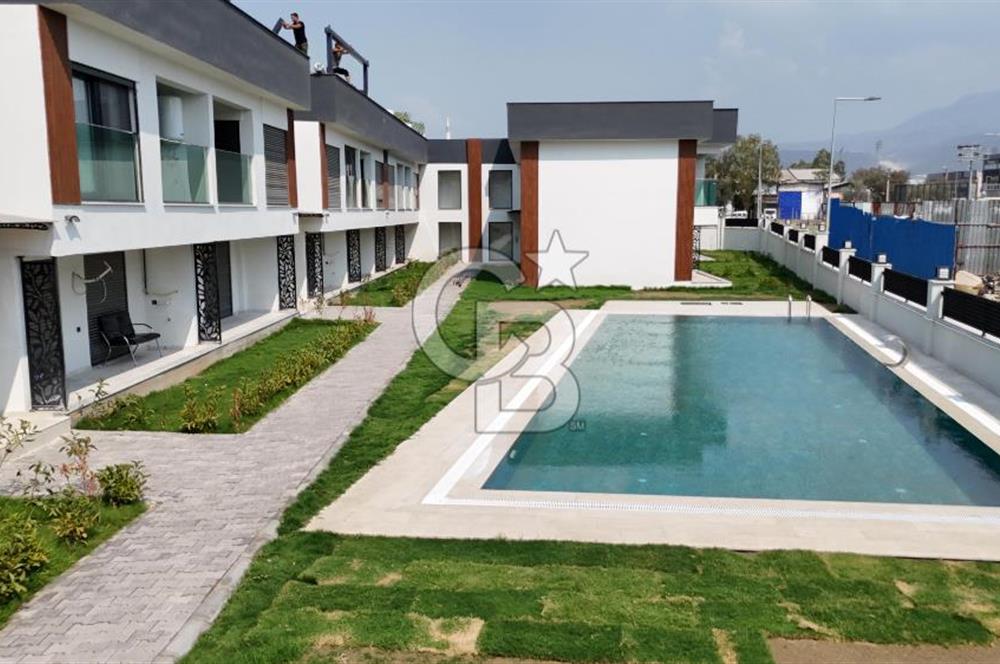 Bornova Garden’da Bahçe Kullanımlı 1+1 – Havuzlu & Güvenlikli Site